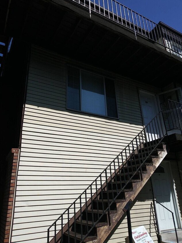 Foto principal - 2 Bedroom 1 Bath in Apartment in Salt Lake...