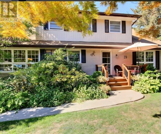 Photo du bâtiment - 19 Orchard Cres