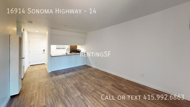 Building Photo - Oak Tree Apartments