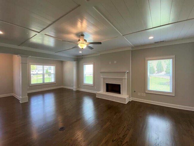 Building Photo - 1227 Winsley Ct