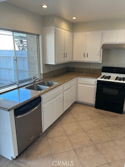 Foto del edificio - 748 Merrywood Ct