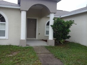 Building Photo - 104 Sail Pl