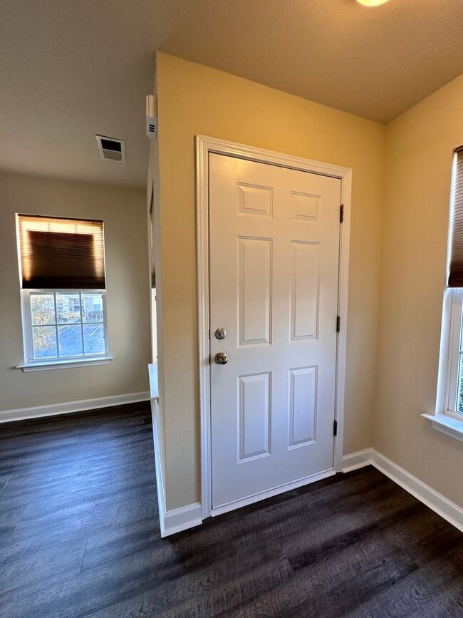 Building Photo - Exclusively Offered by Muse Realty, LLC