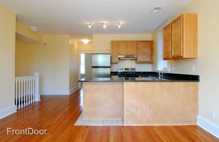 Foto del edificio - 1021 S Boyle Ave