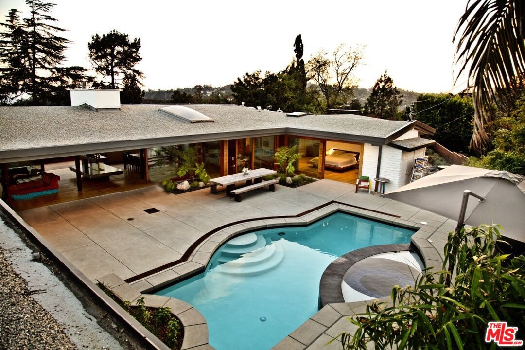 Foto principal - 3575 Wonder View Dr