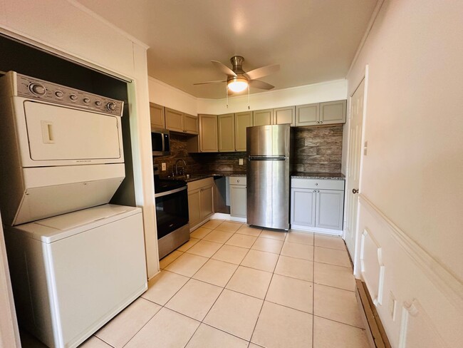 Photo - 2 Bedroom 1 bath Duplex House