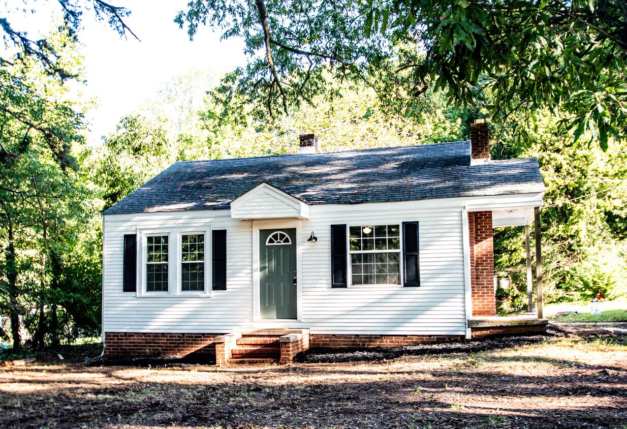 Primary Photo - 20855 NC-73