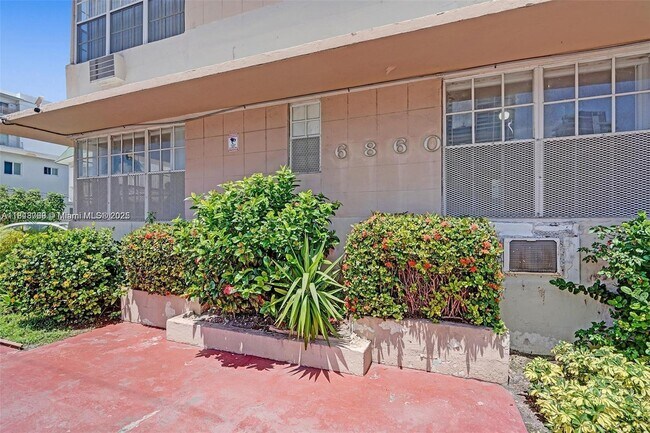 Foto del edificio - 6860 Abbott Ave