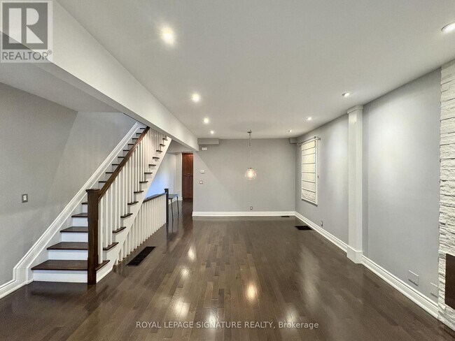 Building Photo - 77 Ashdale Ave