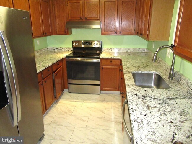 Foto del edificio - 227 E Green Valley Cir