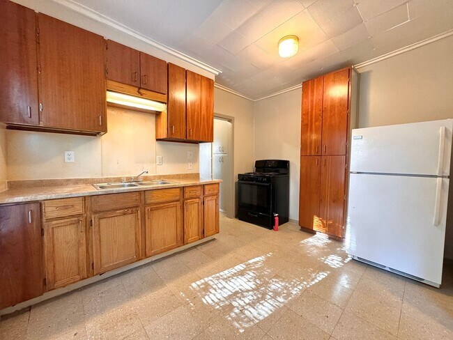 Foto del edificio - 2608 E Archer St