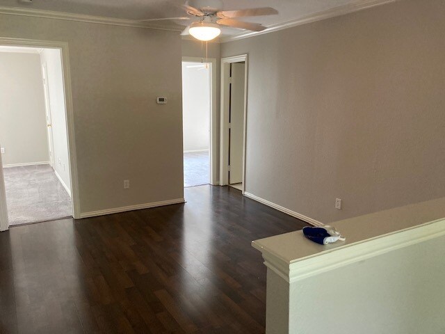 comedor/oficina - 6010 E University Blvd