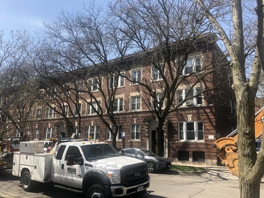 Primary Photo - 5046 S Blackstone Ave