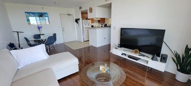 Foto del edificio - 816 NW 11th St