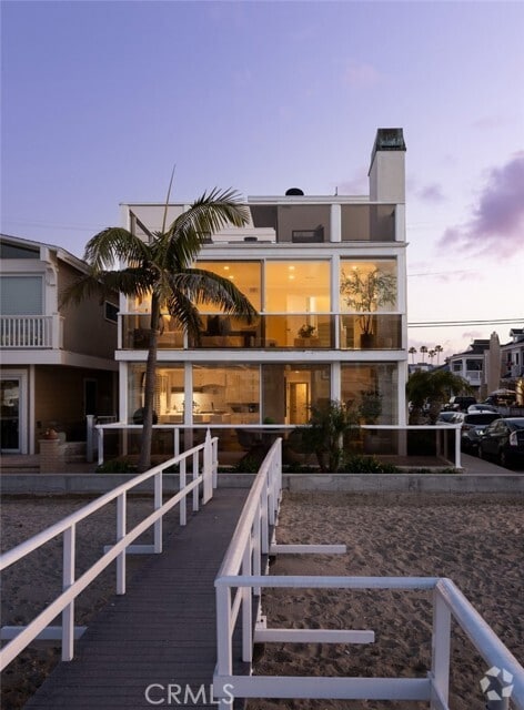 Building Photo - 1201 North Bay Front