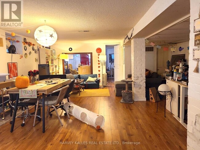 Photo du bâtiment - 600 Huron St