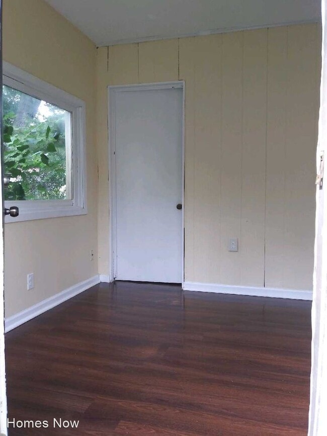 Building Photo - 3 br, 1 bath House - 3420 Sunnyside