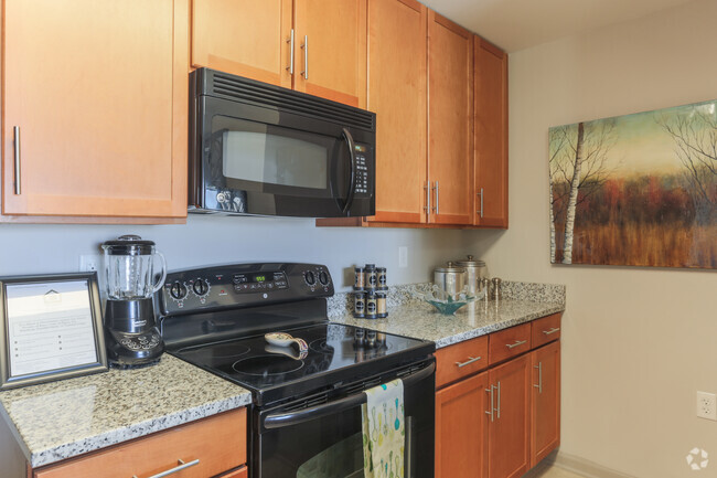 2BR,2BA,-Madison - Liberty Apartments