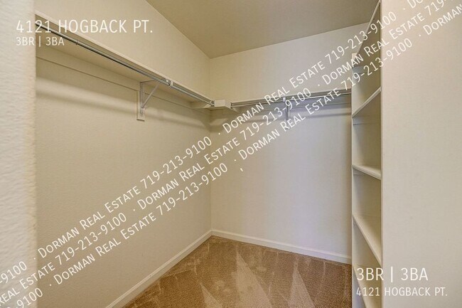 Foto del edificio - 4121 Hogback Point