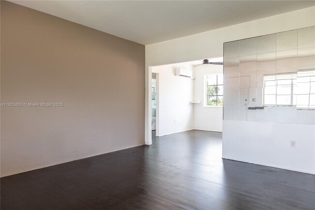 Building Photo - 2200 Calais Dr