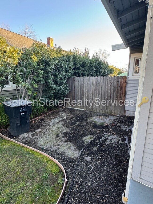 Foto del edificio - Pleasant St