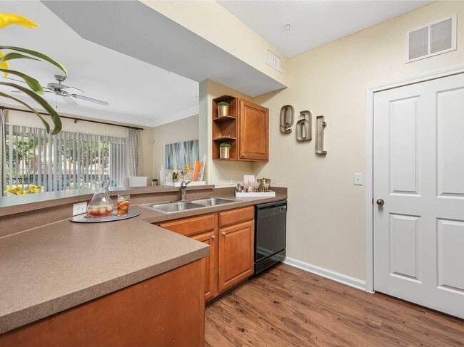 Building Photo - Warm, Welcoming, and Move-In Ready!
