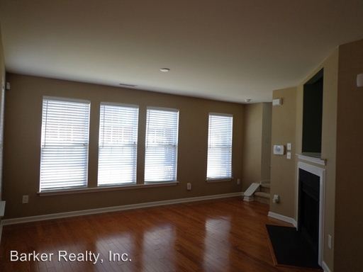 Building Photo - 9903 Grettle Ct