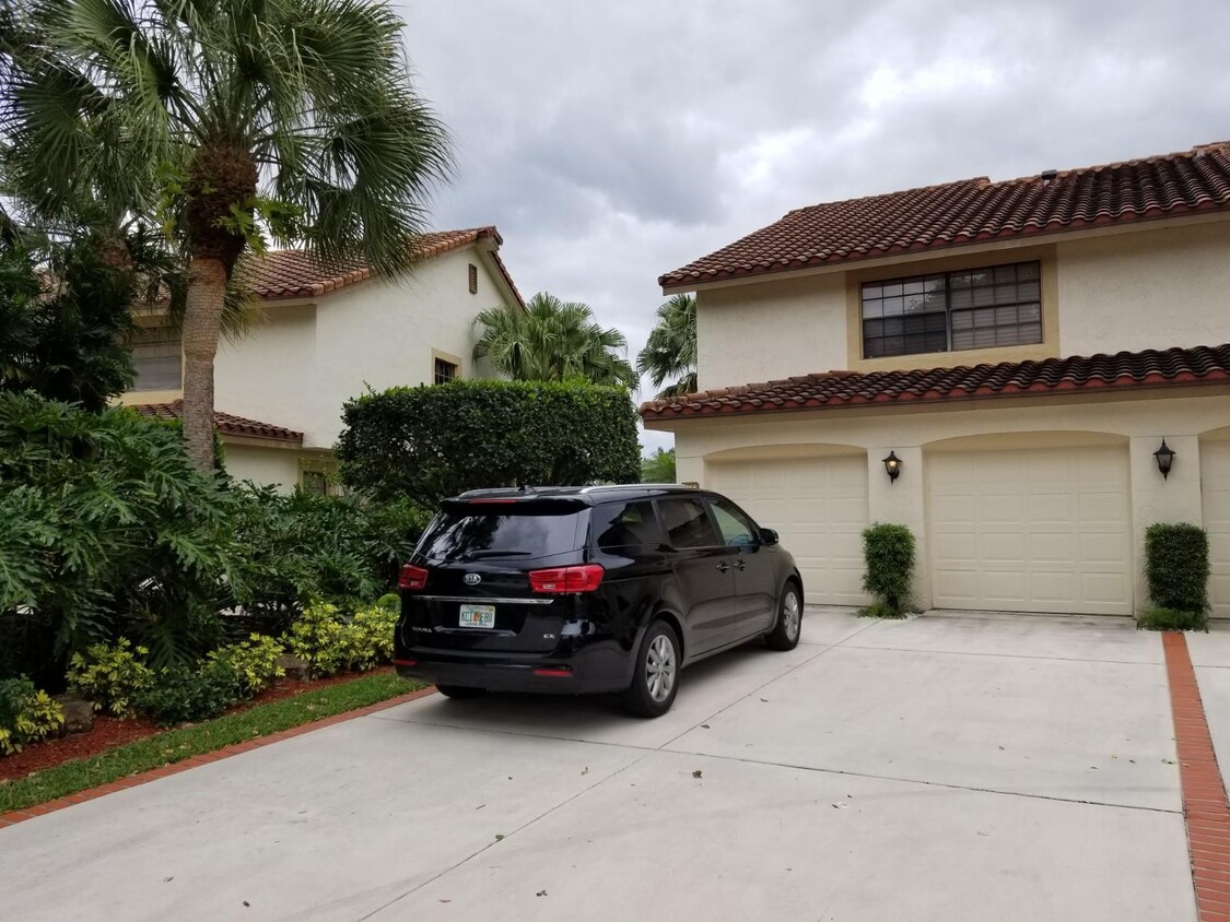Foto principal - 7756 La Mirada Dr