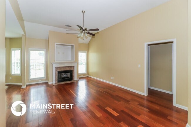 Foto del edificio - 8423 Shady Elm Dr