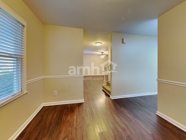 Foto del edificio - 6112 Glenridge Ct