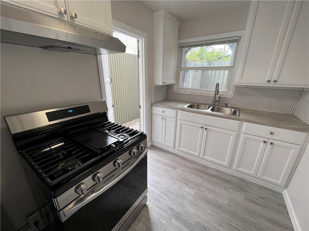 Foto principal - 1843 E 6th St