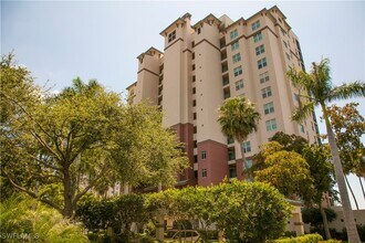 Building Photo - 430 Cove Tower Dr