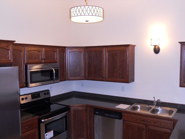 Foto del edificio - 3 Bed 3 Bath Twin Home