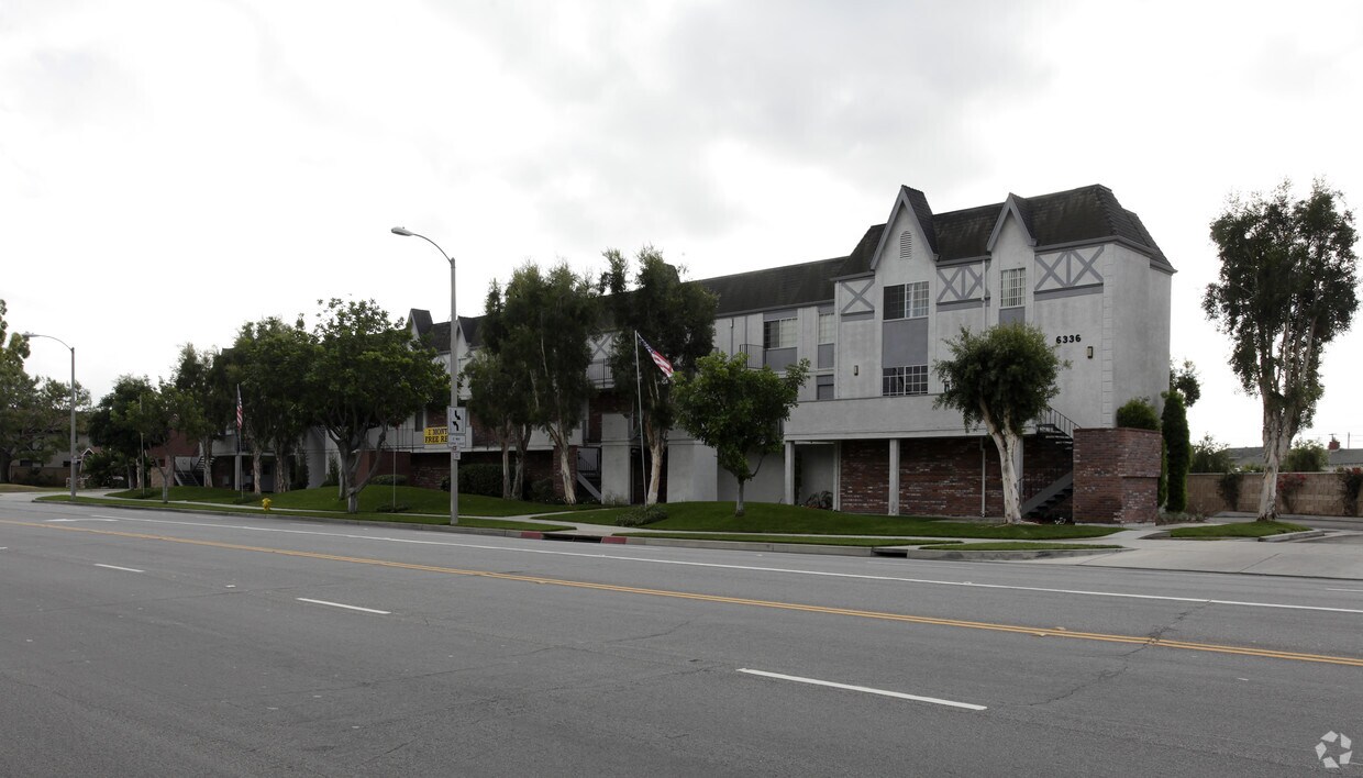 Cypress Pointe Apartments Apartments in Cypress, CA