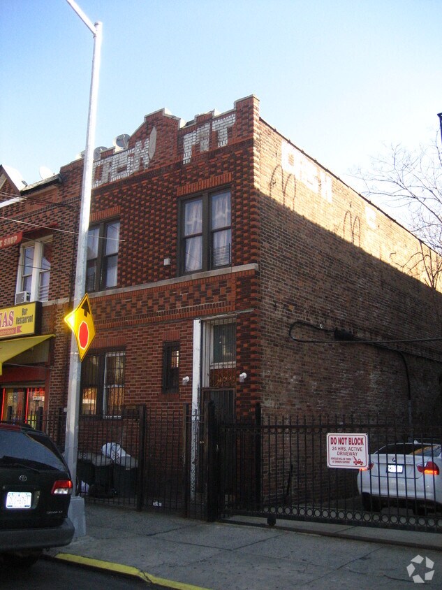 Primary Photo - 4109 99th St