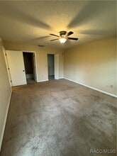 Building Photo - 810 E Gilchrist Ct