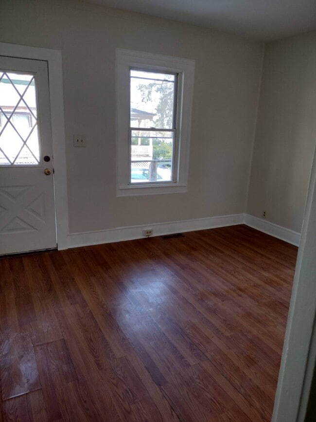 Building Photo - 249 First St