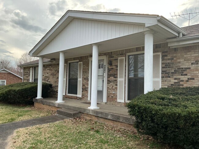 Foto del edificio - 476 Georgetown Rd