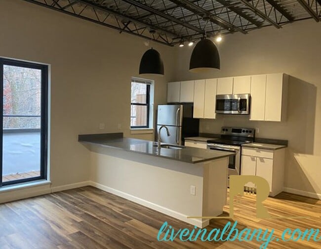 Interior Photo - The Knick