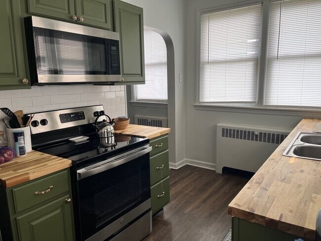 Photo - 258 Probasco St (Greendale, IN) Townhome