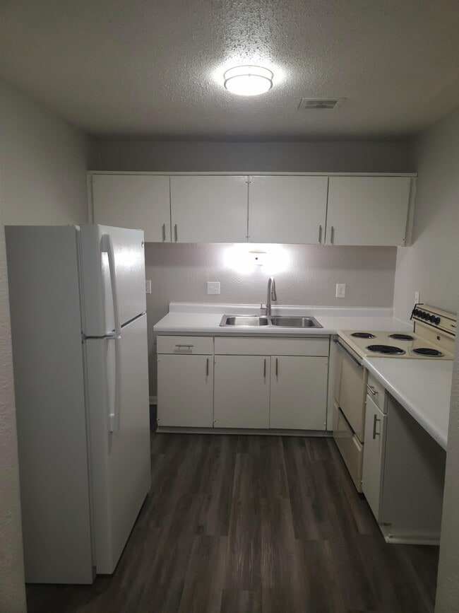 Building Photo - 1508 Oxford Pl