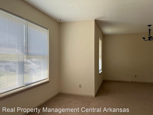 Foto del edificio - 3 br, 2 bath House - 4612 N Cypress St.,