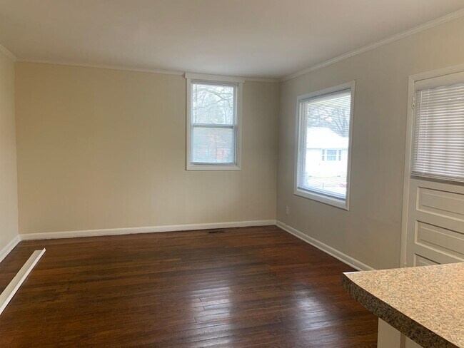 Foto del edificio - Two Bedroom Duplex for Rent!