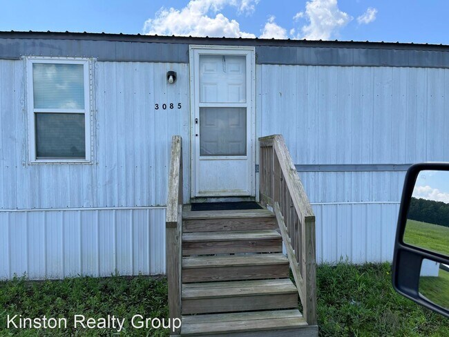 Building Photo - 3 br, 2 bath House - 3085 W. Pleasant Hill...