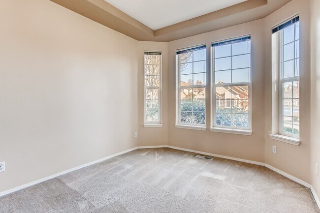 Building Photo - 16940 SW Kattegat Dr