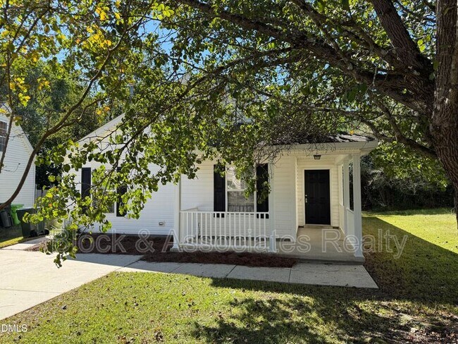 Building Photo - 4832 Silverdene St