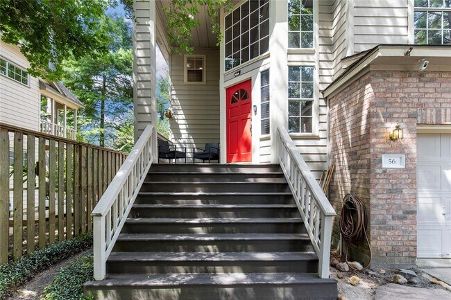 Foto del edificio - 56 Lakeridge Dr