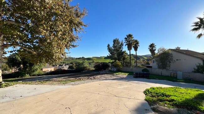 Building Photo - 2911 Hawk Rd