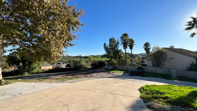 Foto del edificio - 2911 Hawk Rd