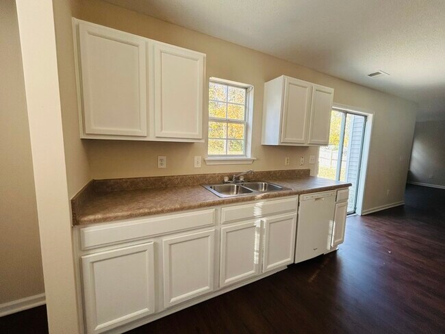 Foto del edificio - 133 Wingspan Way